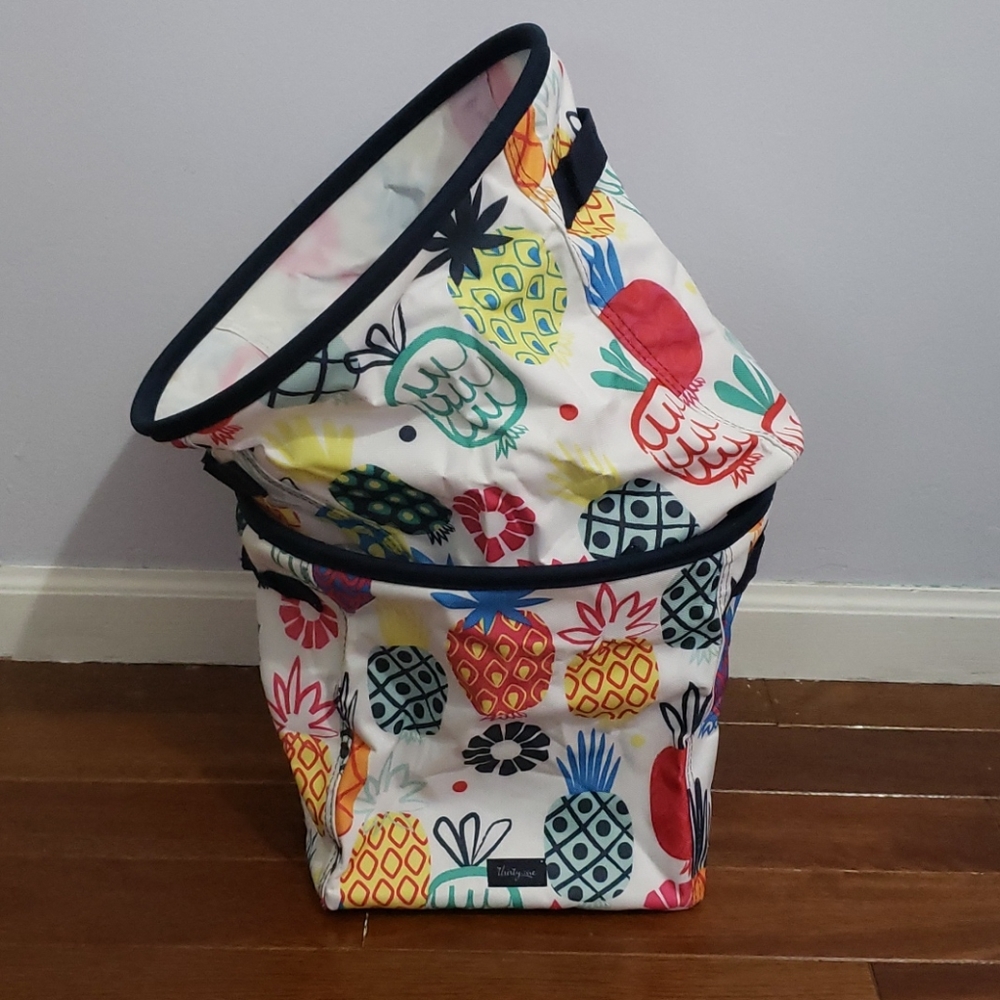 Collapsible pineapple thirty one totes